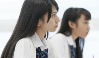 大学证件照有什么要求（大学证件照有什么要求底色）