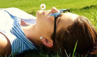 防晒霜的正确使用方法 防晒霜的正确使用方法及顺序