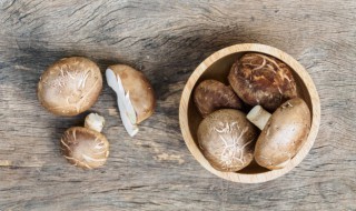 炒香菇需要焯水吗 炒香菇需要焯水吗窍门