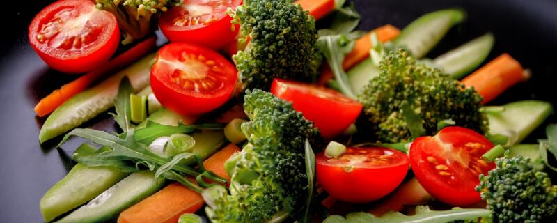 西红柿是几月份的蔬菜 西红柿算水果还是蔬菜啊