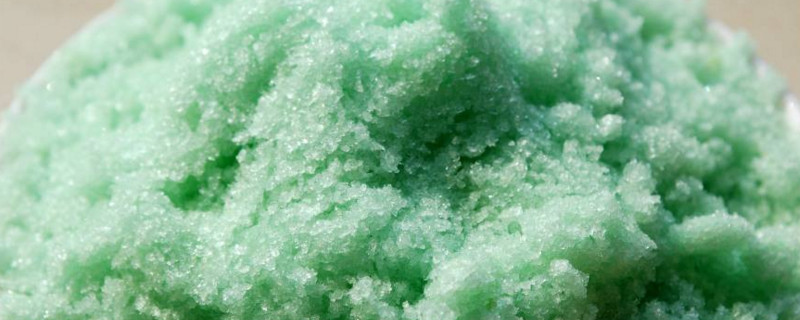 硫酸亚铁对植物的作用 硫酸亚铁适合哪些植物