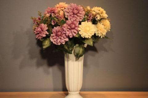 家里可以放假花吗