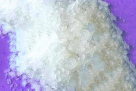 白矾外敷的功效与作用（白矾外敷的功效与作用是什么）