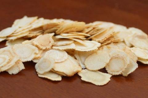 界灵参的功效与作用（界灵草图片）