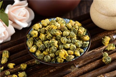 胎菊花的功效与作用（胎菊花的功效与作用泡水喝的功效）