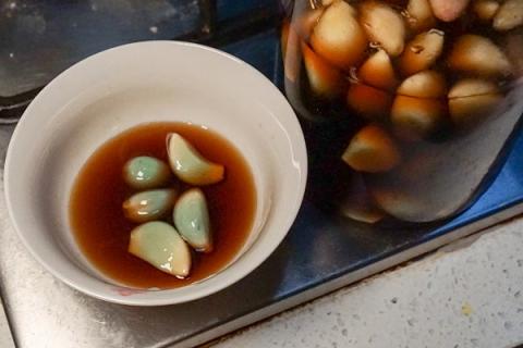 醋泡蒜子的功效与作用 醋泡蒜的药用价值