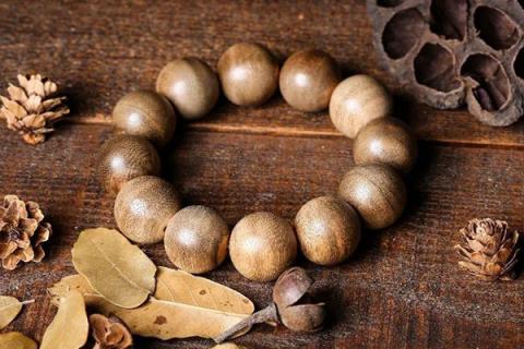 天然沉香的功效与作用 沉香闻多了对身体好吗