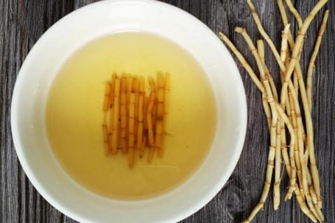 毛草根泡水喝的功效与作用 毛草根泡水喝的功效与作用医生视频