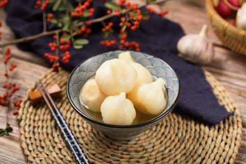 吃熟大蒜的功效与作用(吃熟大蒜的功效与作用一天吃一头大蒜好吗)