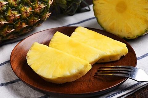 凤梨的功效与作用（海南凤梨的功效与作用）