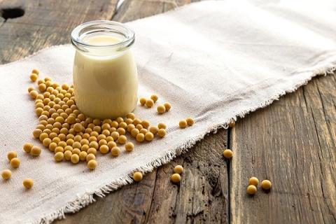 黄豆黑豆花生豆浆的功效与作用（黄豆黑豆花生豆浆的功效与作用怎么做）