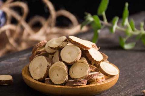 甘草对失眠的功效与作用 甘草对失眠有用吗