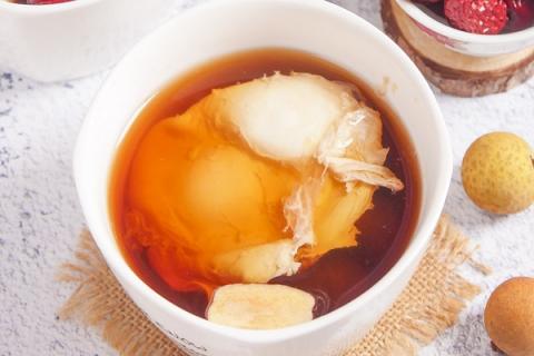 红糖鸡蛋水的功效与作用（早餐红糖鸡蛋水的功效与作用）