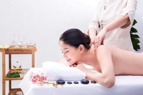 揪痧的功效与作用（揪痧的功效与作用及禁忌症）