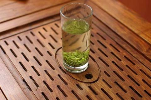 茶叶的功效与作用（茶叶的功效与作用有哪几种）