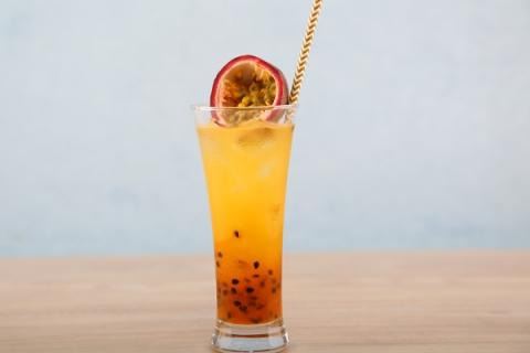 百香果柠檬茶的功效与作用（百香果柠檬茶的功效与作用及禁忌）