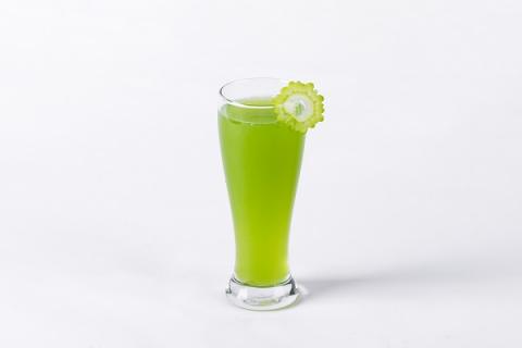 苦瓜芹菜汁的功效与作用（苦瓜芹菜汁的功效与作用）