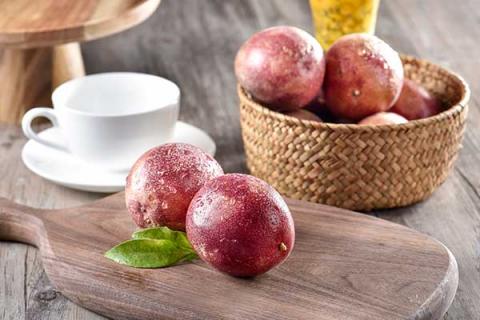 白香果的功效与作用 百香果水的功效与作用