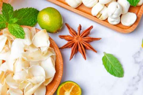 莲子百合的功效与作用（莲子的功效与作用）