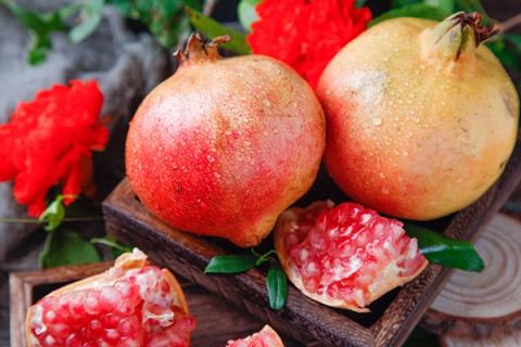 吃石榴的功效与作用 吃石榴的功效与作用点