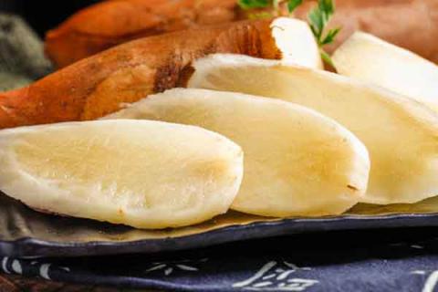 雪莲果煲汤的功效与作用（雪莲果煲汤的功效与作用）