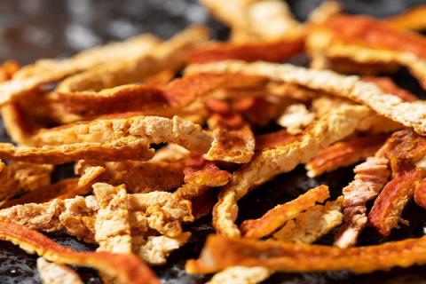 老陈皮的功效与作用（老陈皮泡水喝的功效和作用）