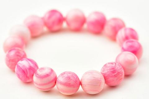 女王贝手链的功效与作用 女王贝手链的功效与作用