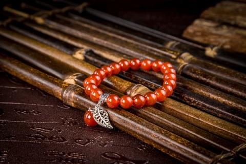 红玛瑙的功效与作用 红玛瑙的功效与作用佩戴禁忌