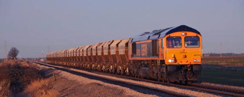 身份证过期了怎么坐火车 身份证过期了怎么坐火车高铁