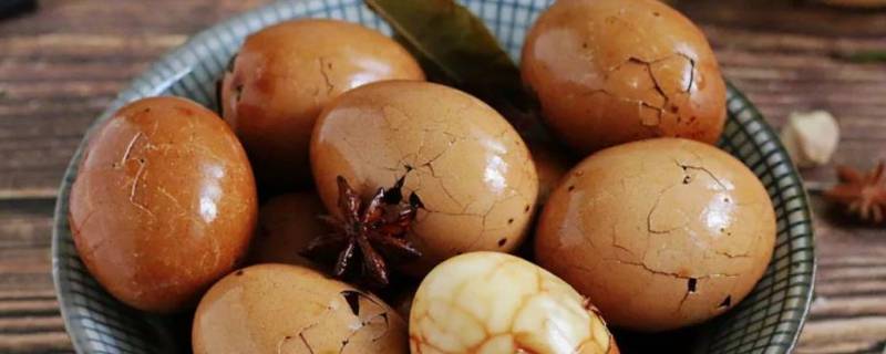茶叶蛋放冰箱捞出还是泡着 茶叶蛋煮完要放冰箱吗