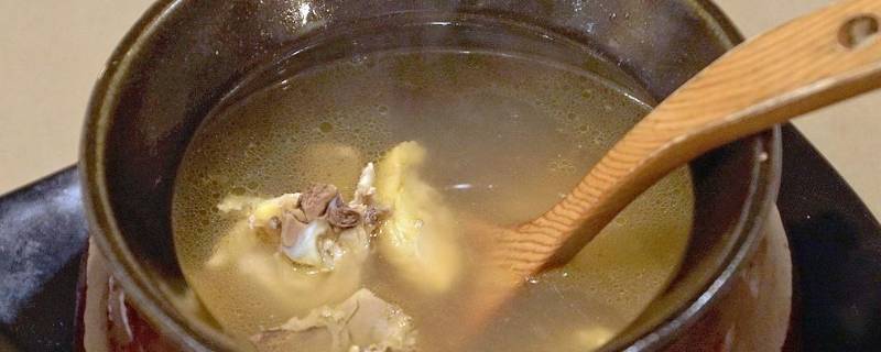 薄荷煲鸡汤有什么功效（薄荷鸡汤的功效与作用可以吃薄荷吗）