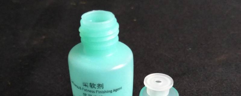 缩绒剂能用手洗吗（缩绒剂能用手洗吗）