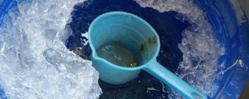 冬季室外怎么防止水结冰（如何防止水在室外结冰）