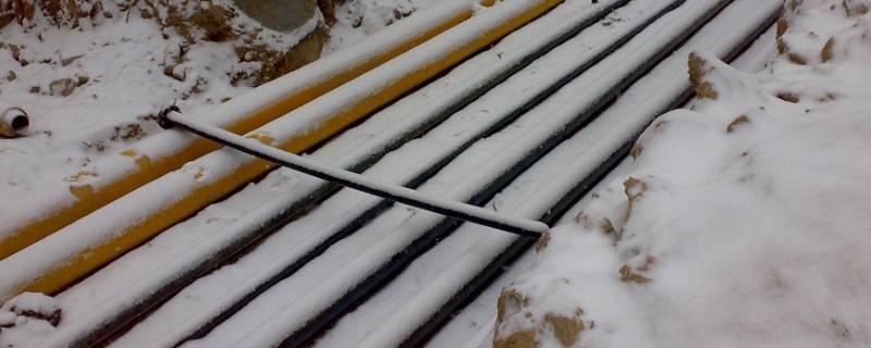 冬天室外水管冻住了怎么办 冬天室内水管冻住了