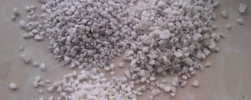 珍珠岩是干什么用的 珍珠岩是什么材料做的