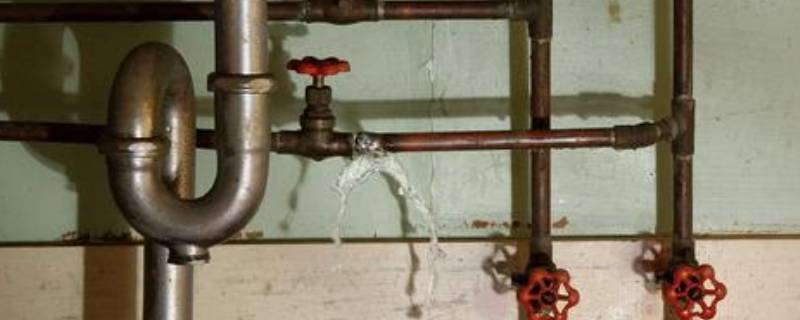 冬天水管爆裂的原因（冬天水管爆裂的原因究竟是什么）