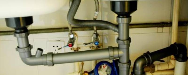 地底下的水管冻了怎么办（地底下的水管冻住了怎么办）