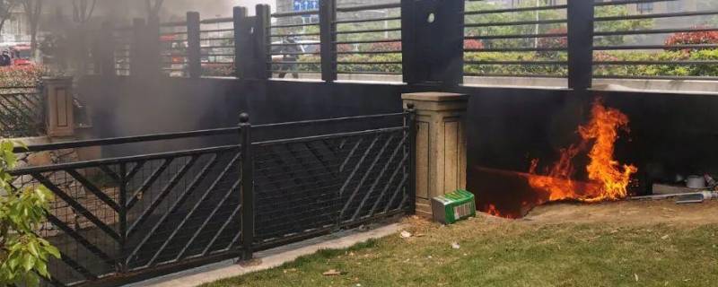 易燃可燃物可放在楼道内吗 易燃物品可以放在楼道内