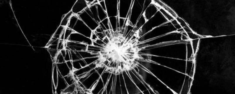 补玻璃裂缝用什么胶水 502胶能修复玻璃裂缝