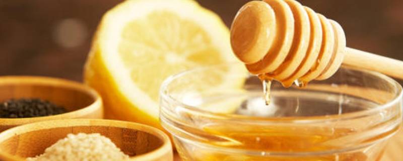 蜂蜜的十大功效（蜂蜜的十大功效与作用）