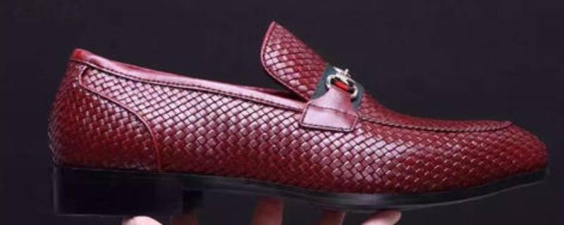 胎牛皮是什么皮（胎牛皮是什么皮质量好不好）