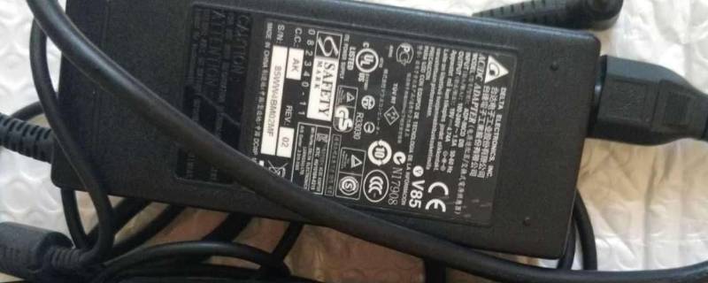 笔记本充电器可以托运吗（笔记本充电器可以托运吗放行李箱）