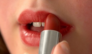 新买的口红要放冰箱吗 新买的口红要放冰箱吗