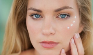 眼霜可以放冰箱吗 眼霜可以放冰箱吗夏天