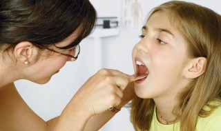 东西卡嗓子里怎么办 东西卡喉咙了怎么急救