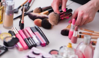 化妆品能放冰箱吗 化妆品能放冰箱吗多少度