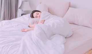 如何挑选蚕丝被（如何挑选蚕丝被好坏）