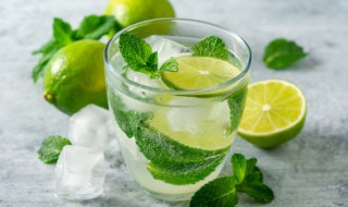 柠檬片放冰箱冷藏吗（柠檬片放冰箱冷藏吗会坏吗）