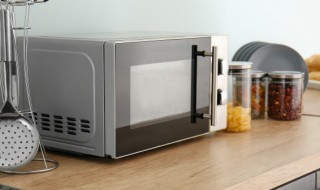 桶面能放微波炉里加热吗（桶面能放微波炉里加热吗多久）