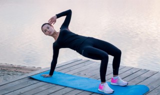 瑜伽垫不防滑怎么办（瑜伽垫不防滑怎么办视频）